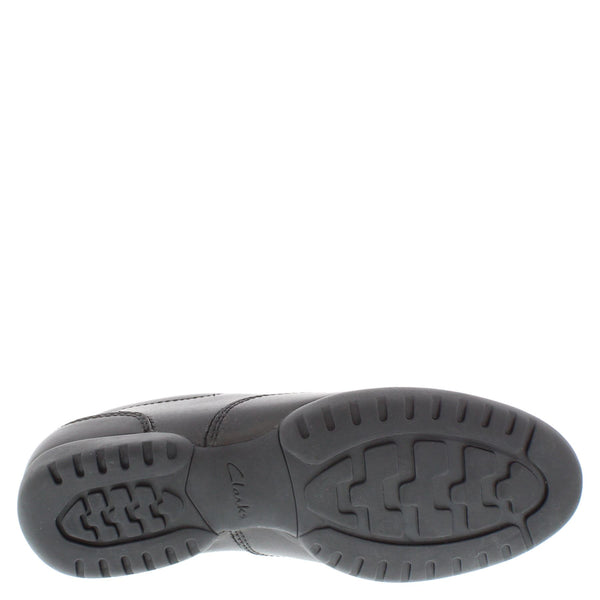 Clarks Recline Free Leather Wide H Fit Slip On Shoes