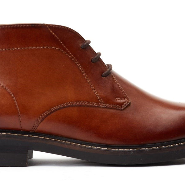 Base London Knebworth Leather Chukka Boots