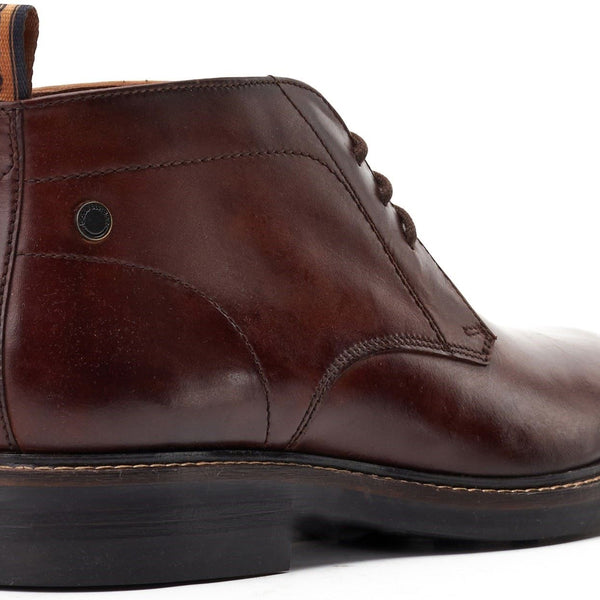 Base London Knebworth Leather Chukka Boots