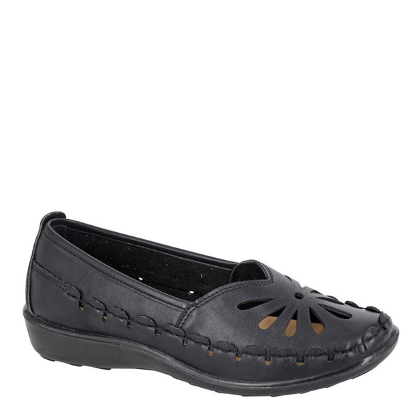 Boulevard L 516 Closed Toe Punched Casual Sandals